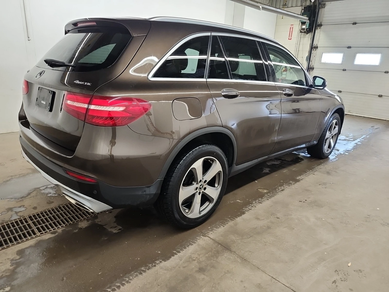 Mercedes-Benz GLC 300 4MATIC - изображение 3