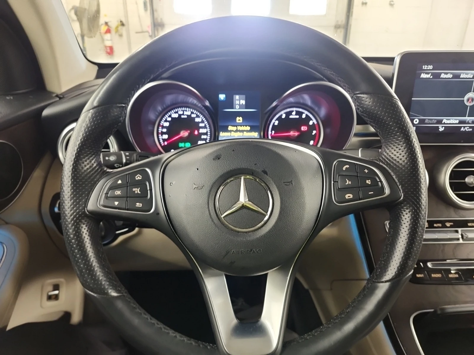 Mercedes-Benz GLC 300 4MATIC, снимка 15 - Автомобили и джипове - 53722558