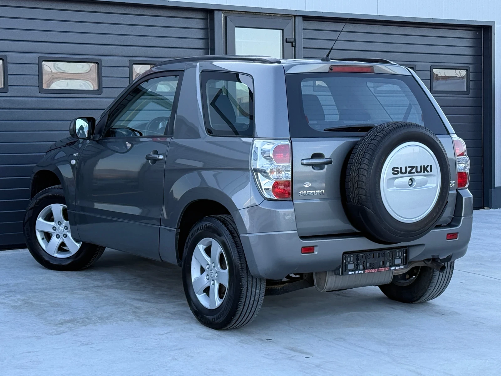 Suzuki Grand vitara 1.9DDiS, 4x4! * 100 800км* БЕЗ РЪЖДИ! Уникат!!, снимка 4 - Автомобили и джипове - 53814728