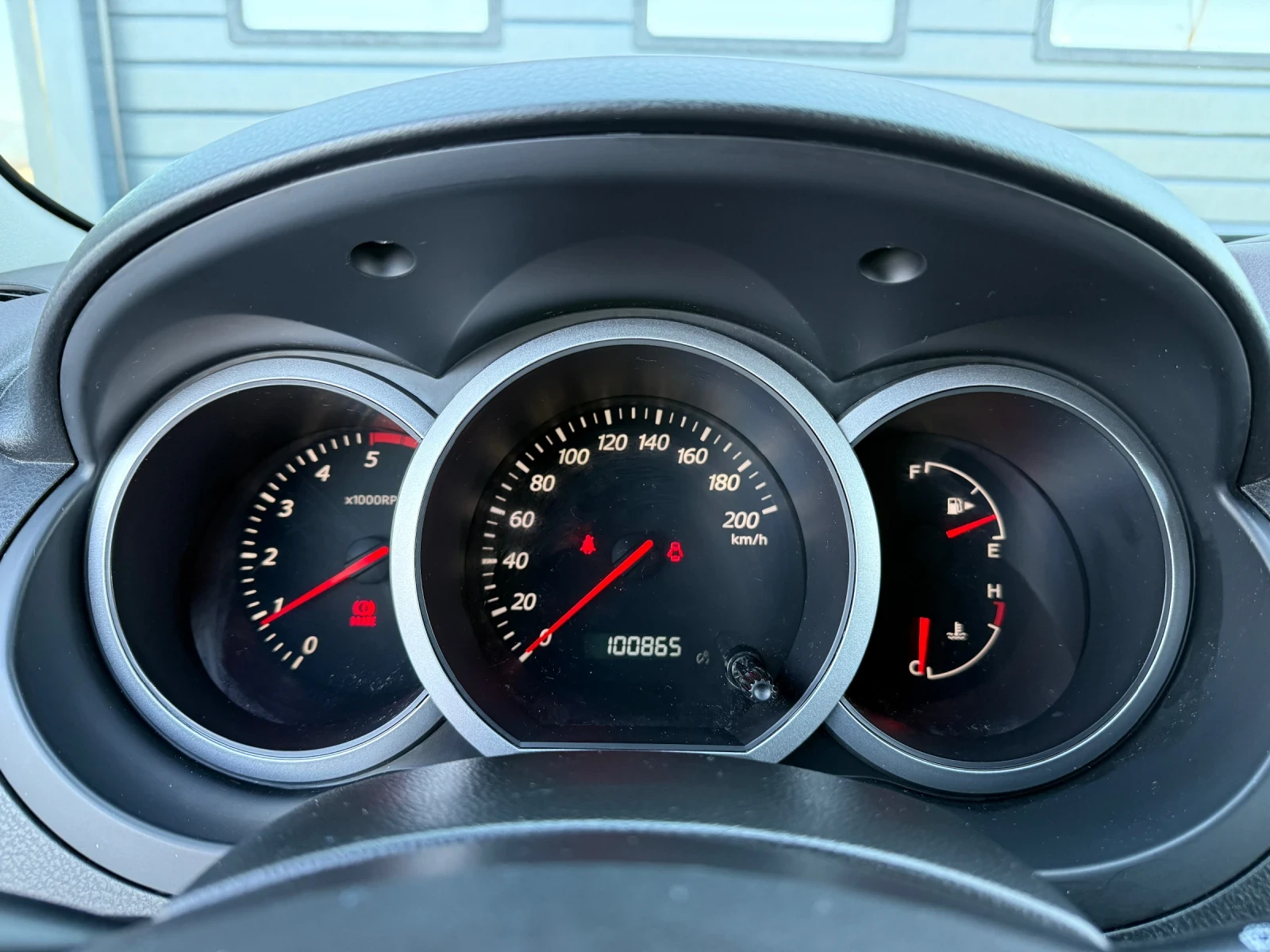 Suzuki Grand vitara 1.9DDiS, 4x4! * 100 800км* БЕЗ РЪЖДИ! Уникат!!, снимка 11 - Автомобили и джипове - 53814728