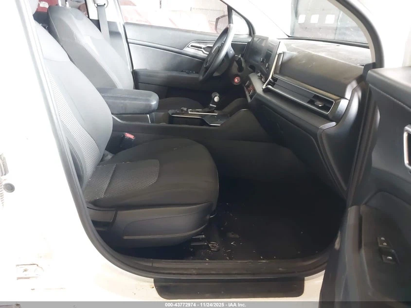 Kia Sportage 2.5L I-4 DI, DOHC, VVT, 187HP All Wheel Drive, снимка 5 - Автомобили и джипове - 53829045