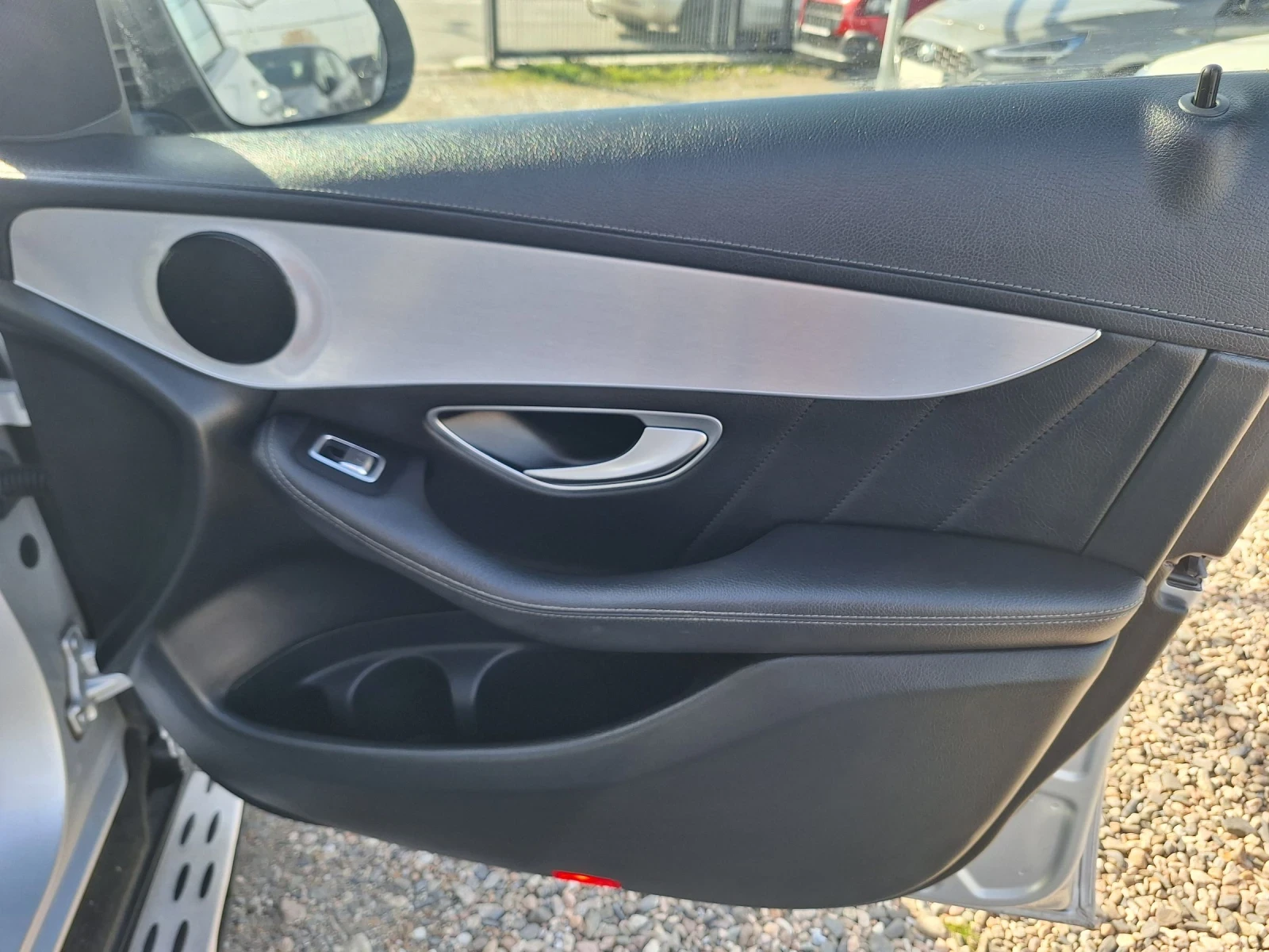 Mercedes-Benz GLC 250 Купе  204кс, снимка 9 - Автомобили и джипове - 53845254