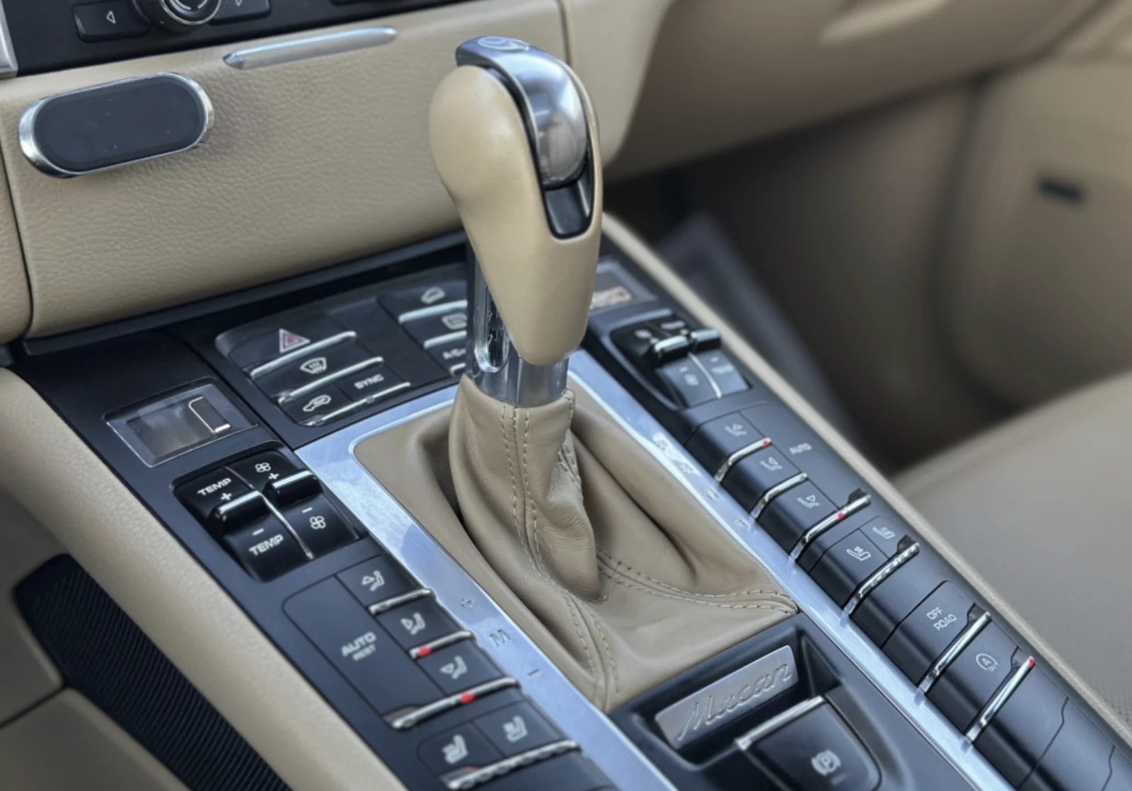 Porsche Macan S* Sport Chrono package* , снимка 12 - Автомобили и джипове - 53864695