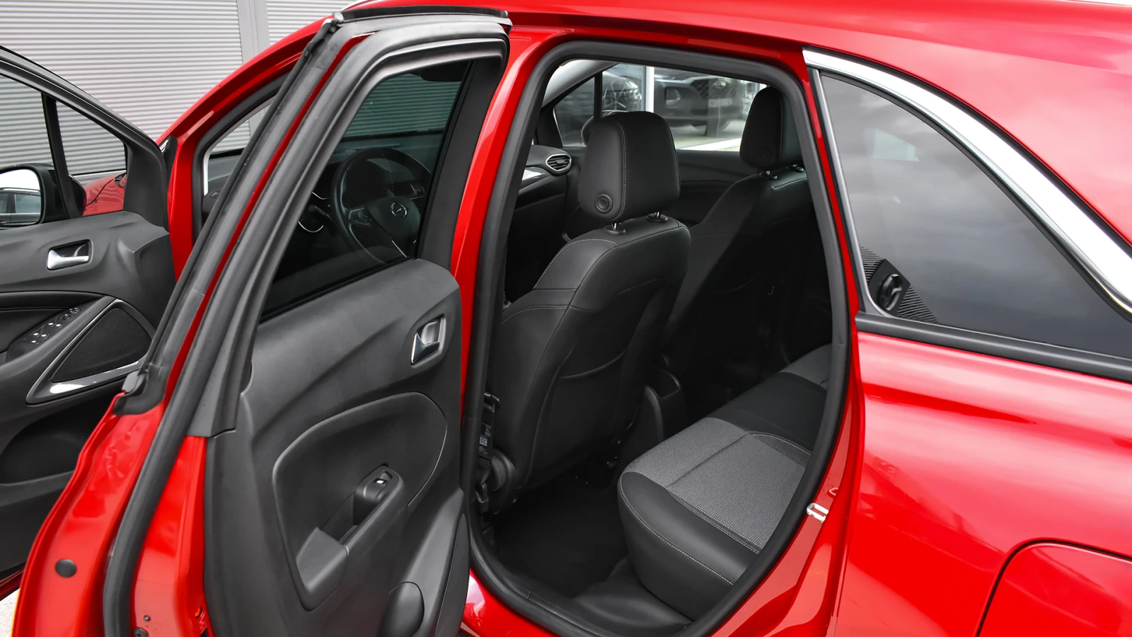 Opel Crossland X 1.5d Elegance, снимка 9 - Автомобили и джипове - 54087362