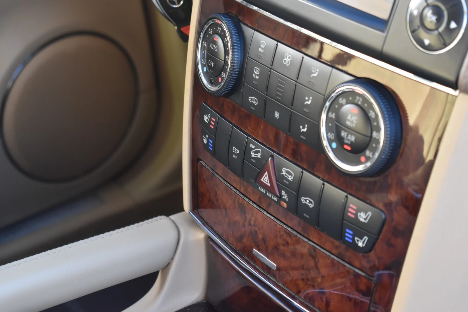 Mercedes-Benz GL 350, снимка 14 - Автомобили и джипове - 54165672