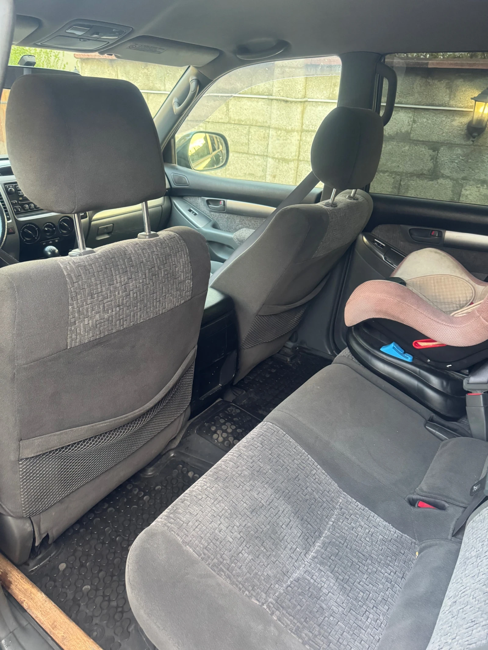 Toyota Land cruiser 120, снимка 8 - Автомобили и джипове - 54382728