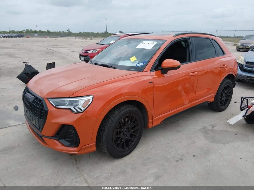 Audi Q3 2.0l Premium 45 Tfsi S Line Quattro Tiptronic, снимка 2 - Автомобили и джипове - 54518094
