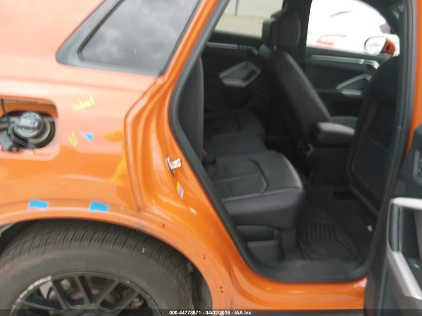 Audi Q3 2.0l Premium 45 Tfsi S Line Quattro Tiptronic, снимка 8 - Автомобили и джипове - 54518094