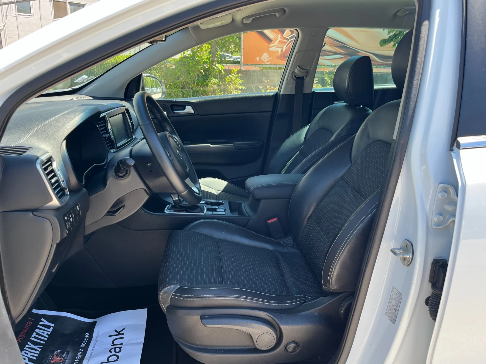 Kia Sportage 2.0d/4x4/Автомат/JBL/ГАРАНЦИЯ, снимка 9 - Автомобили и джипове - 54553870