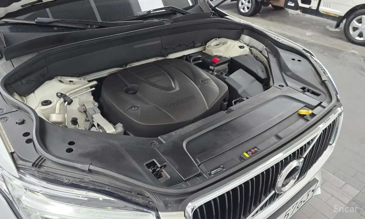 Volvo Xc90 * D5 Momentum * КРАЙНА ЦЕНА ДО БЪЛГАРИЯ * , снимка 6 - Автомобили и джипове - 55569896