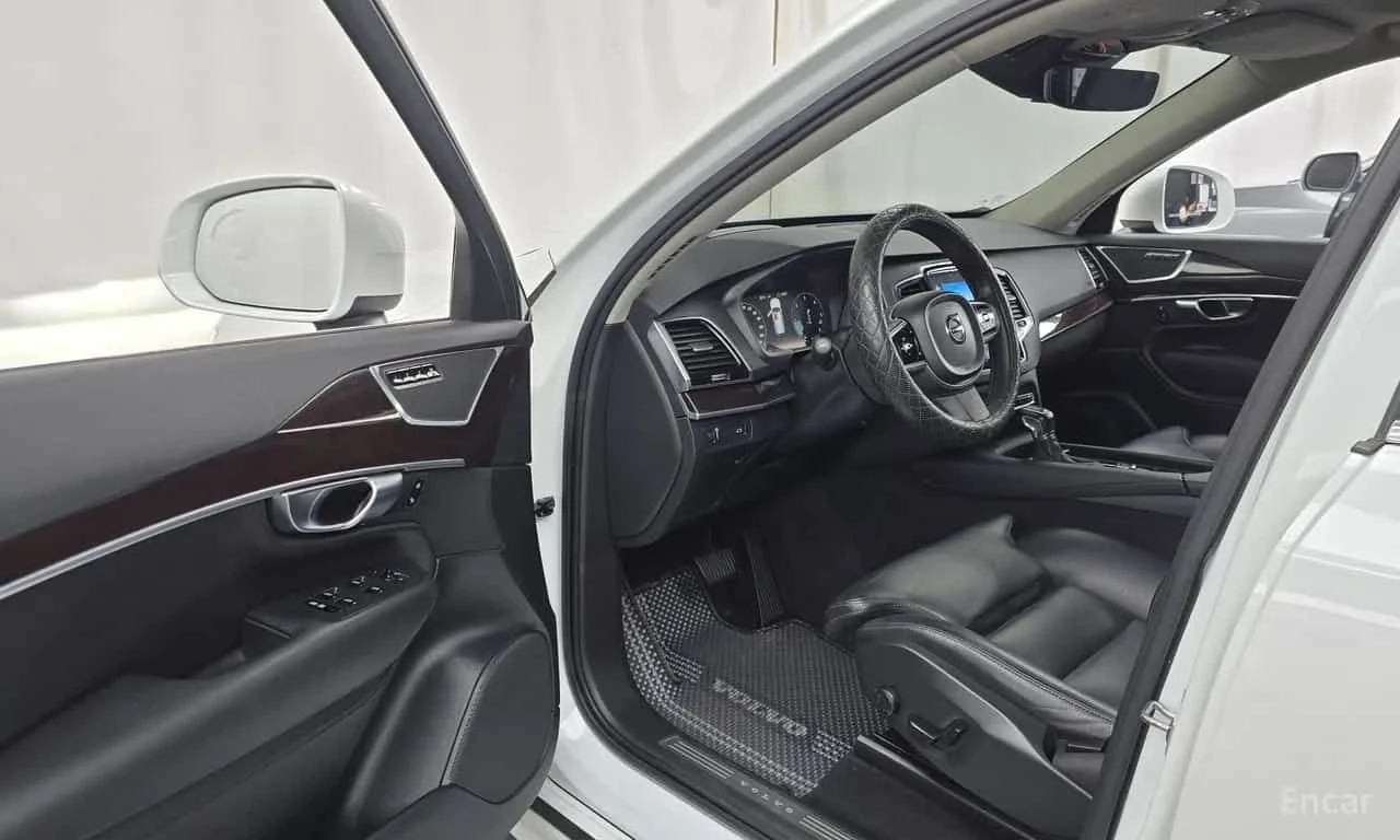 Volvo Xc90 * D5 Momentum * КРАЙНА ЦЕНА ДО БЪЛГАРИЯ * , снимка 10 - Автомобили и джипове - 55569896