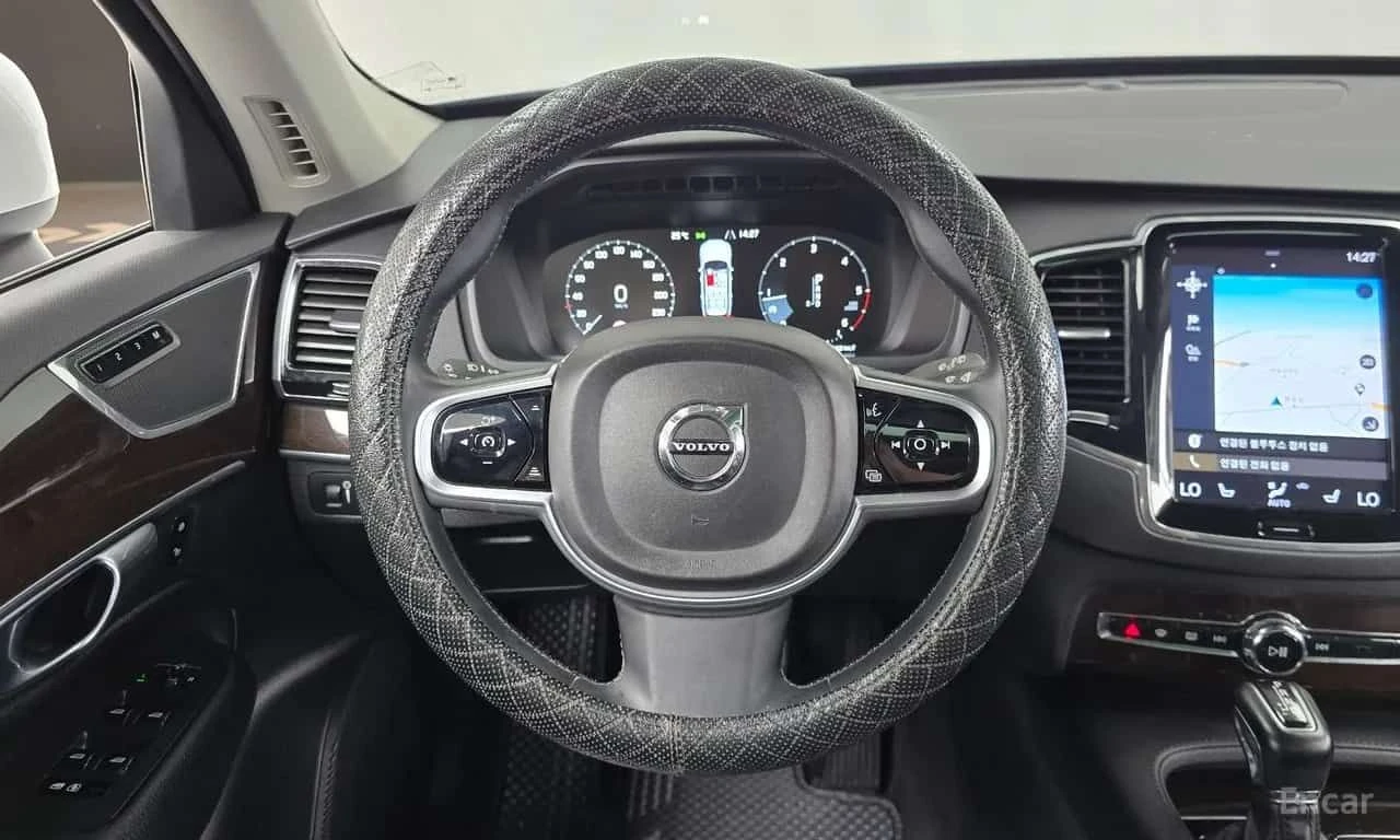 Volvo Xc90 * D5 Momentum * КРАЙНА ЦЕНА ДО БЪЛГАРИЯ * , снимка 12 - Автомобили и джипове - 55569896