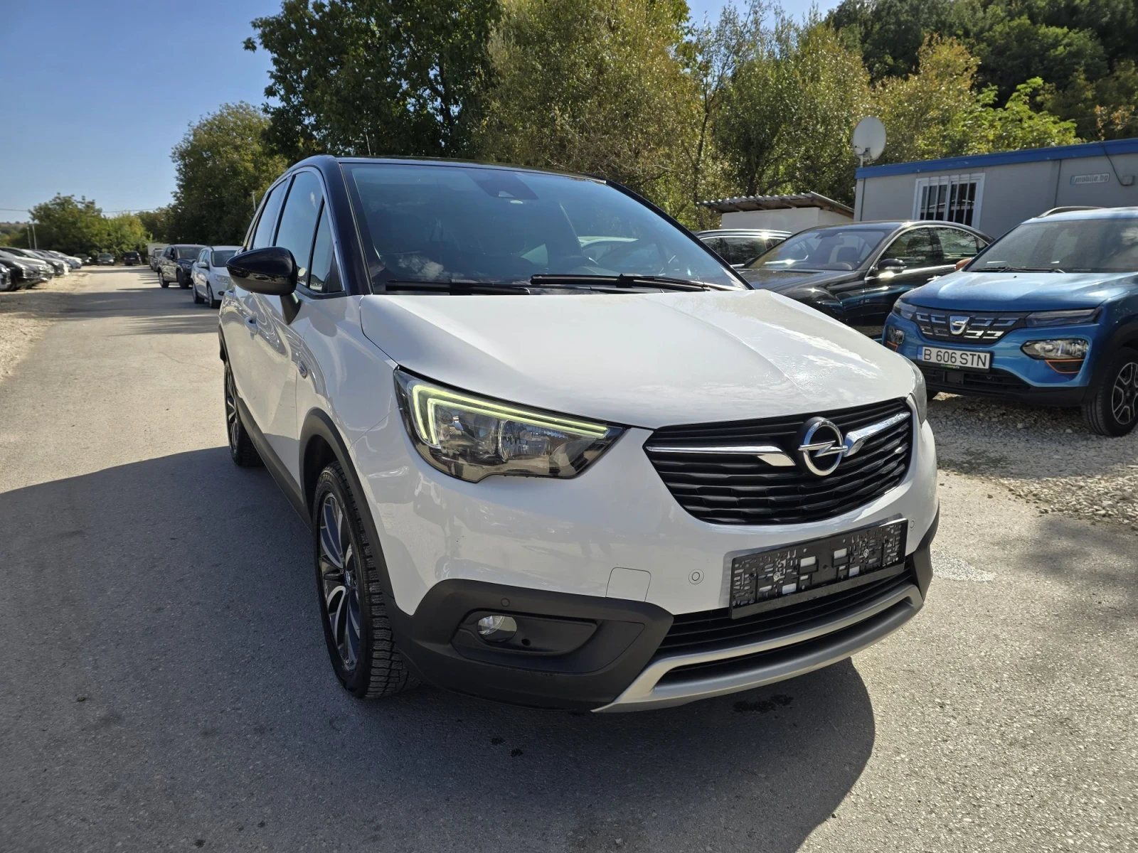 Opel Crossland X 1.6D 100к.с Топ състояние , снимка 2 - Автомобили и джипове - 56208012