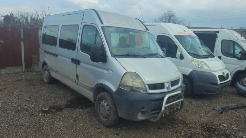 Renault Master 2.5dci/на части , снимка 2 - Бусове и автобуси - 44742868