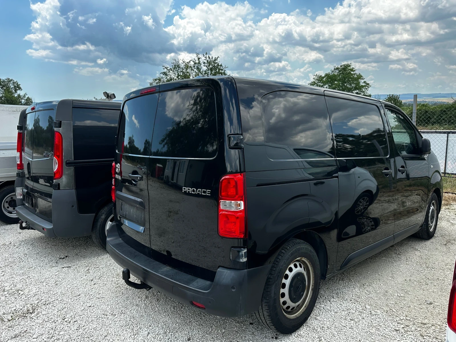 Toyota Proace 2.0, снимка 3 - Бусове и автобуси - 54786314
