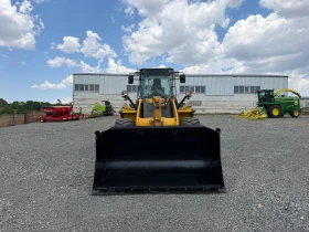 Челен товарач Komatsu WA 320 ЛИЗИНГ, снимка 2