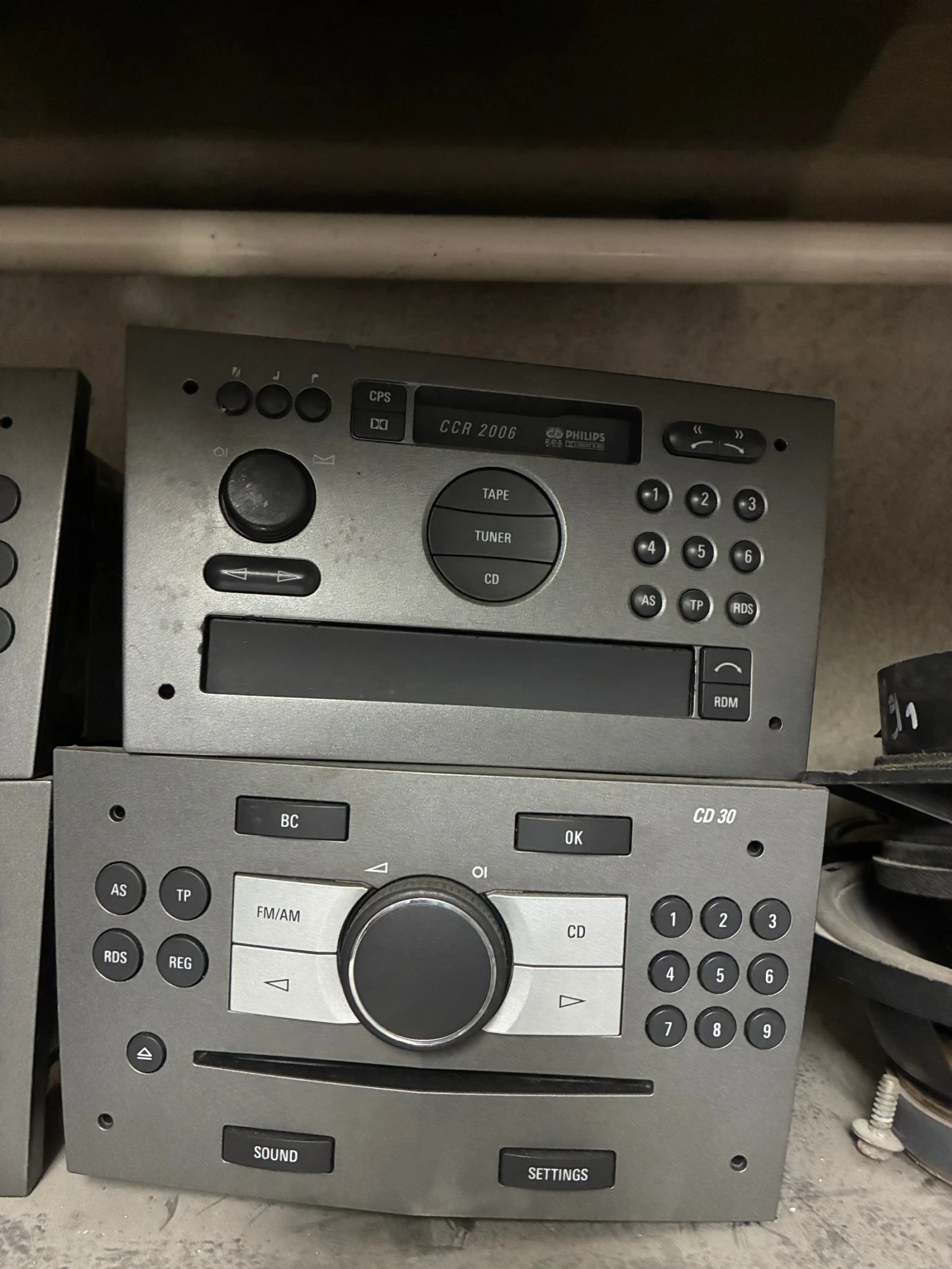 Cd. Цд. Opel Corsa Vectra C Astra H Zafira Signum. Опел Вектра Корса Астра Зафира. , снимка 2 - Части - 53738135