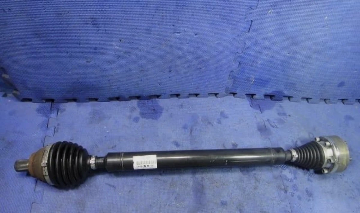 Предно дясно каре полуоска VW Passat B8 Avant 2016 5Q0407272