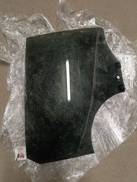 Тонирано дясно стъкло за рено клио 5, снимка 3 - Части - 53229004