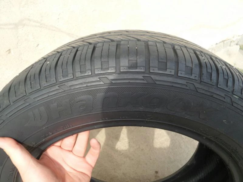 Гуми Летни 235/55R17, снимка 2 - Гуми и джанти - 15390069