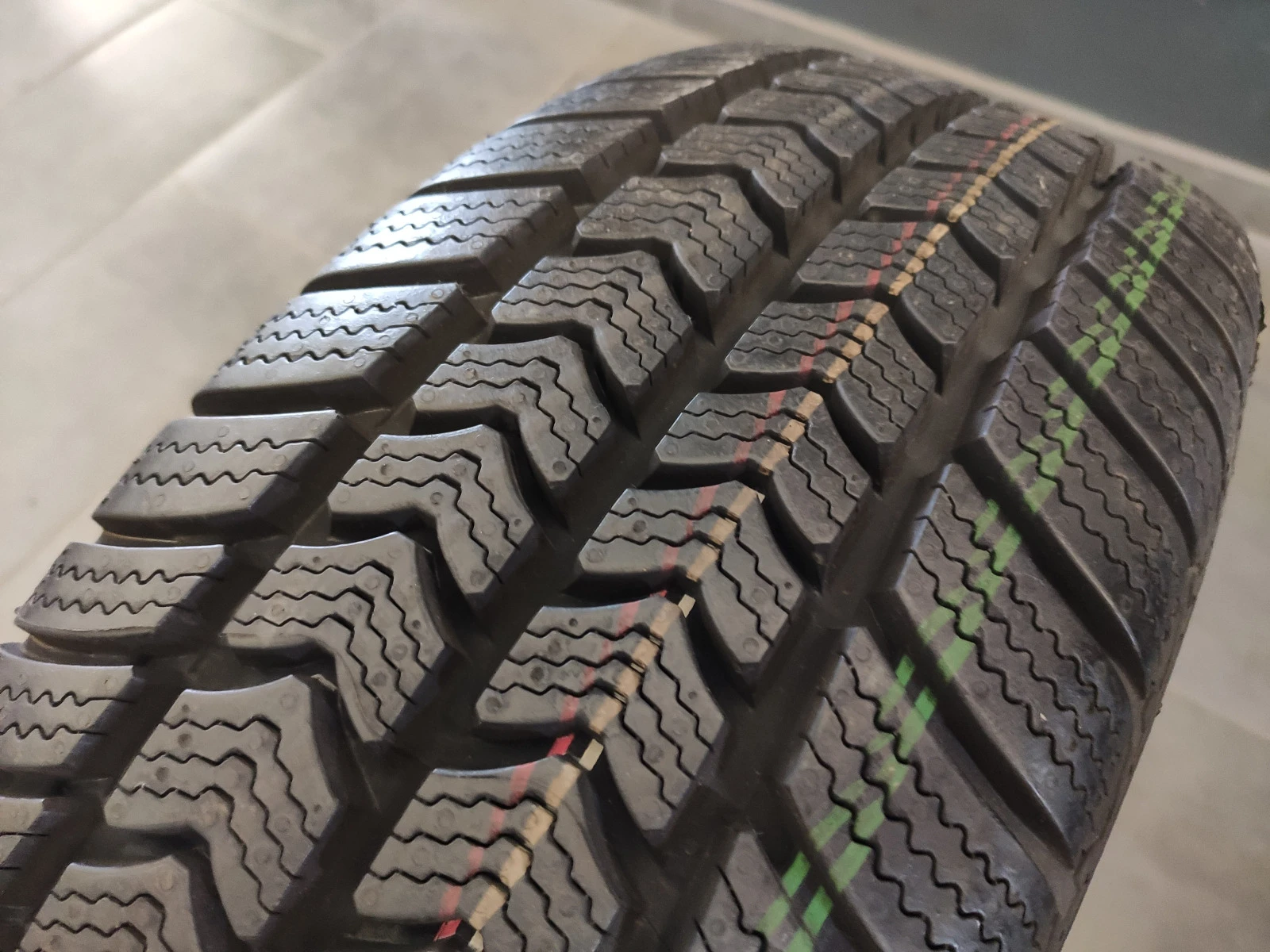  215/65R16 | Mobile.bg   4