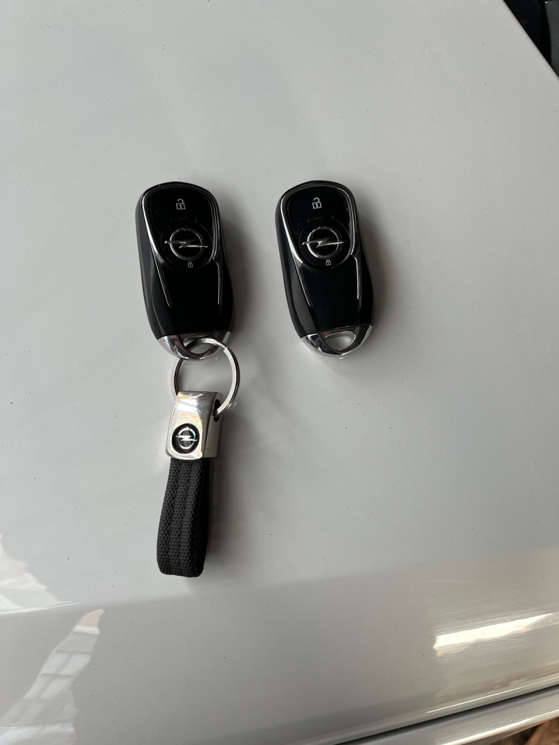 Opel Insignia 1,6 d, снимка 16 - Автомобили и джипове - 41423418