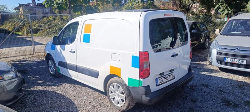 Citroen Berlingo 1.6HDI, снимка 3 - Автомобили и джипове - 47629171