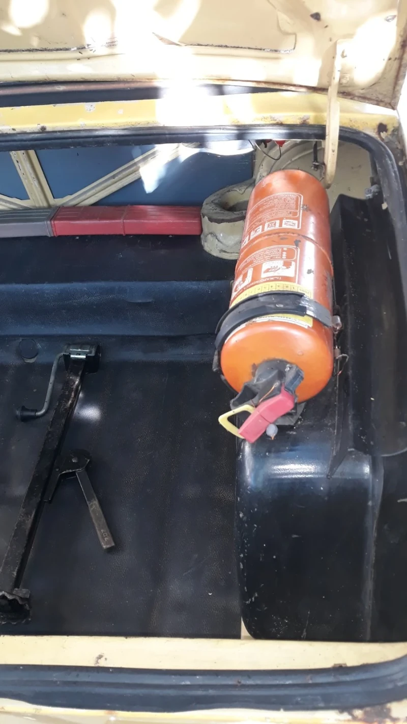 Lada 2101 1.2 64hp, снимка 8 - Автомобили и джипове - 52545487