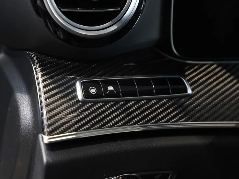 Mercedes-Benz E 300 e/AMG/320HP/DISTRONIC/360/MBEAM/LED/L.ASS/710f, снимка 11 - Автомобили и джипове - 51615714