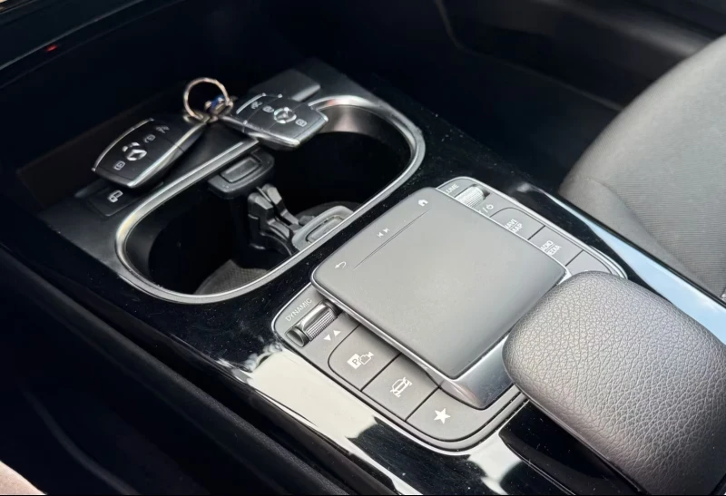 Mercedes-Benz CLA 220 d/SB/8G/4-MATIC/LED/190HP/CAM/124D, снимка 8 - Автомобили и джипове - 51921587