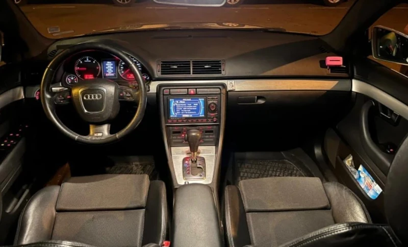 Audi A4 S-Line 2.0 TDI, снимка 4 - Автомобили и джипове - 52544900