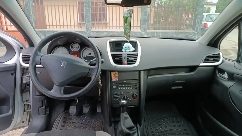 Peugeot 207 1.4, снимка 7 - Автомобили и джипове - 52282245