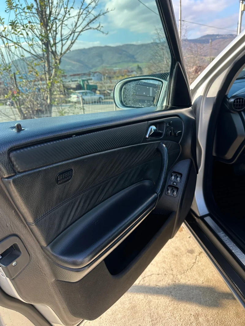 Mercedes-Benz C 270, снимка 13 - Автомобили и джипове - 52774354