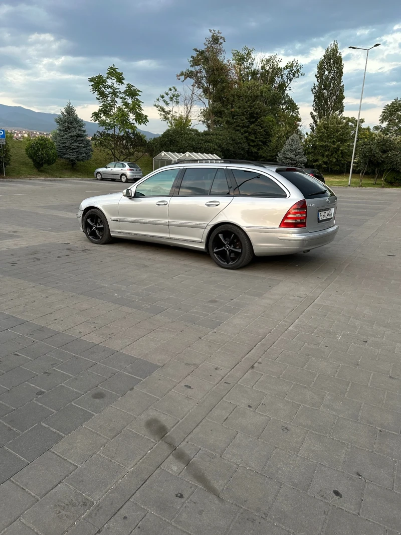 Mercedes-Benz C 270, снимка 9 - Автомобили и джипове - 52774354