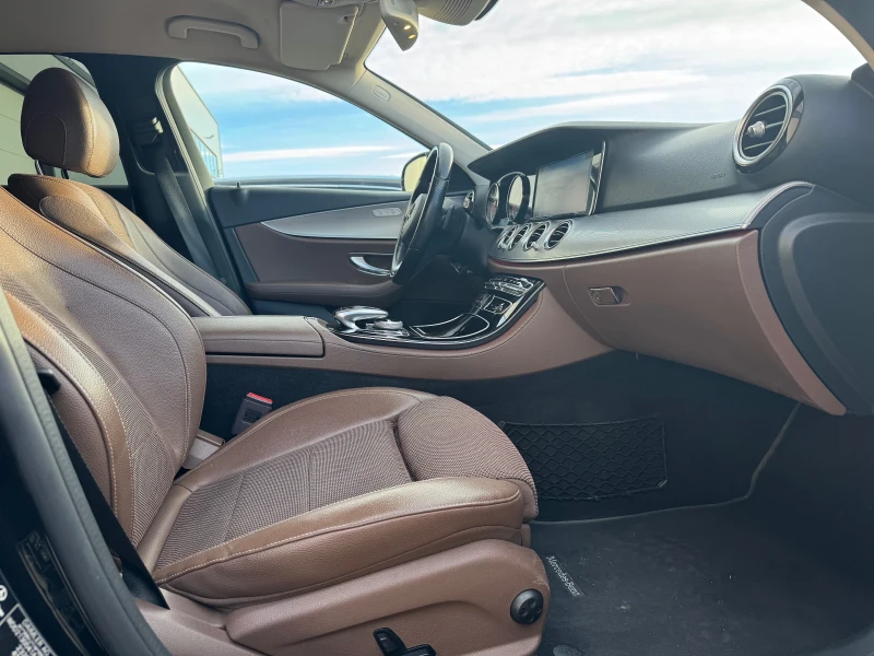 Mercedes-Benz E 220 194кс 9G-TRONIC, снимка 13 - Автомобили и джипове - 52938812