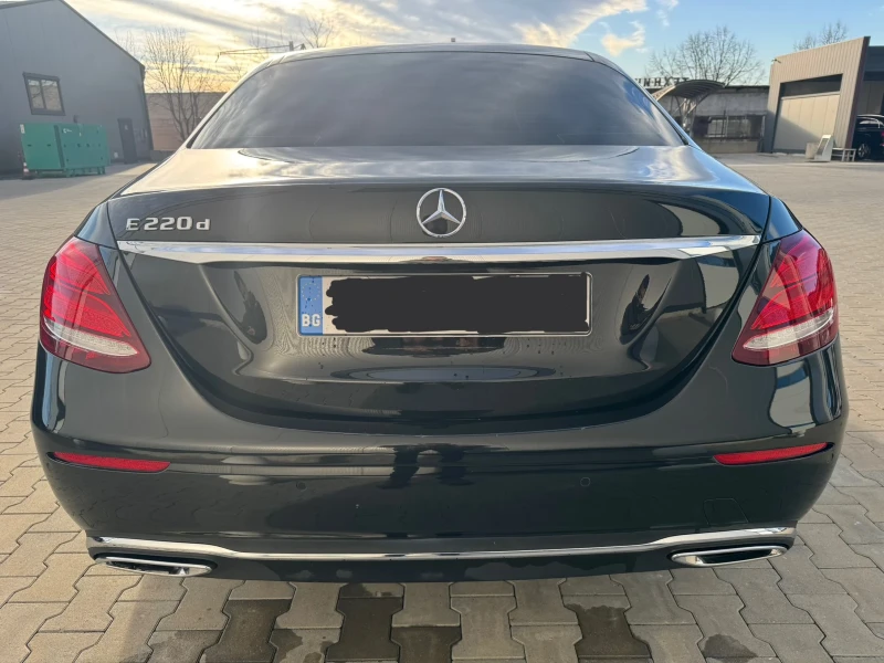 Mercedes-Benz E 220 194кс 9G-TRONIC, снимка 8 - Автомобили и джипове - 52938812