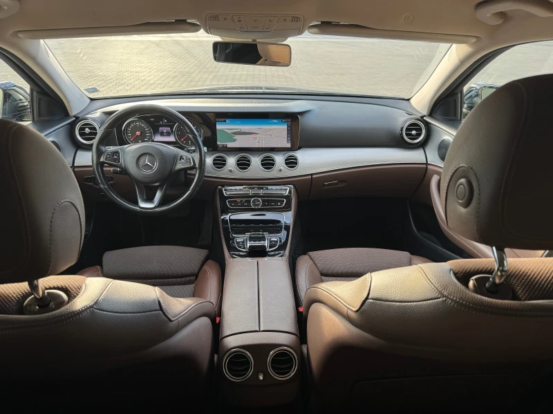 Mercedes-Benz E 220 194кс 9G-TRONIC, снимка 12 - Автомобили и джипове - 52938812