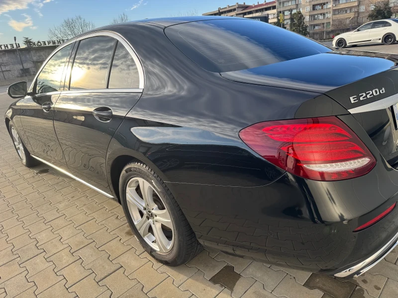 Mercedes-Benz E 220 194кс 9G-TRONIC, снимка 7 - Автомобили и джипове - 52938812