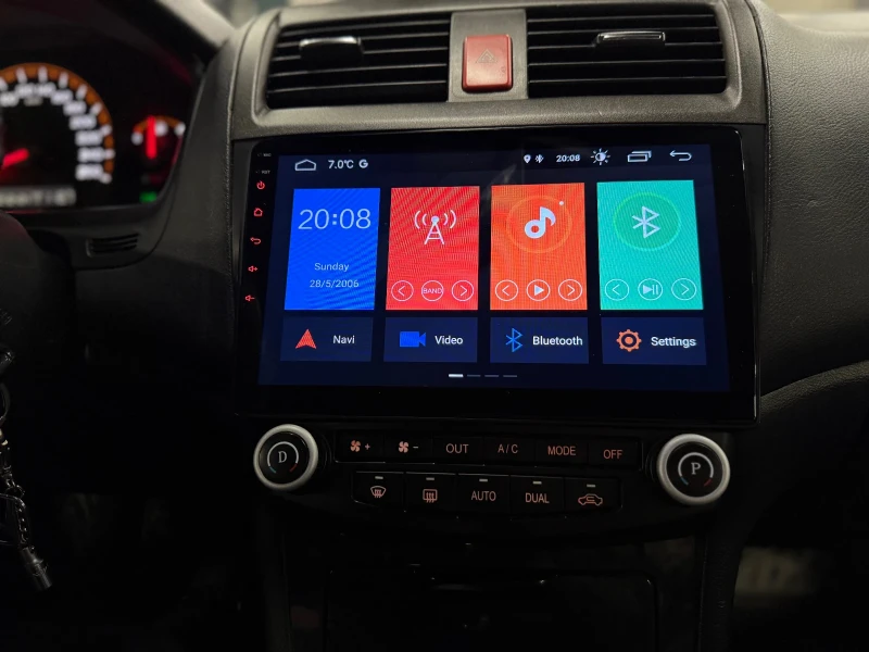 Honda Accord 2.4 I-VTEC, снимка 14 - Автомобили и джипове - 53067085