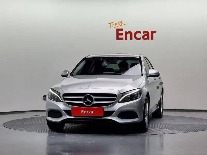 Mercedes-Benz C 180, снимка 5 - Автомобили и джипове - 52691079