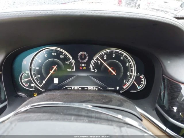 BMW 750 xDrive* HEAD UP* MEMORY* SOFT* AMBIENT* Harman*  - изображение 7