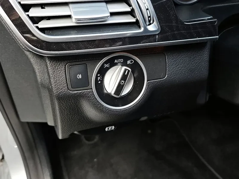 Mercedes-Benz E 220 | Mobile.bg � ����������� 14