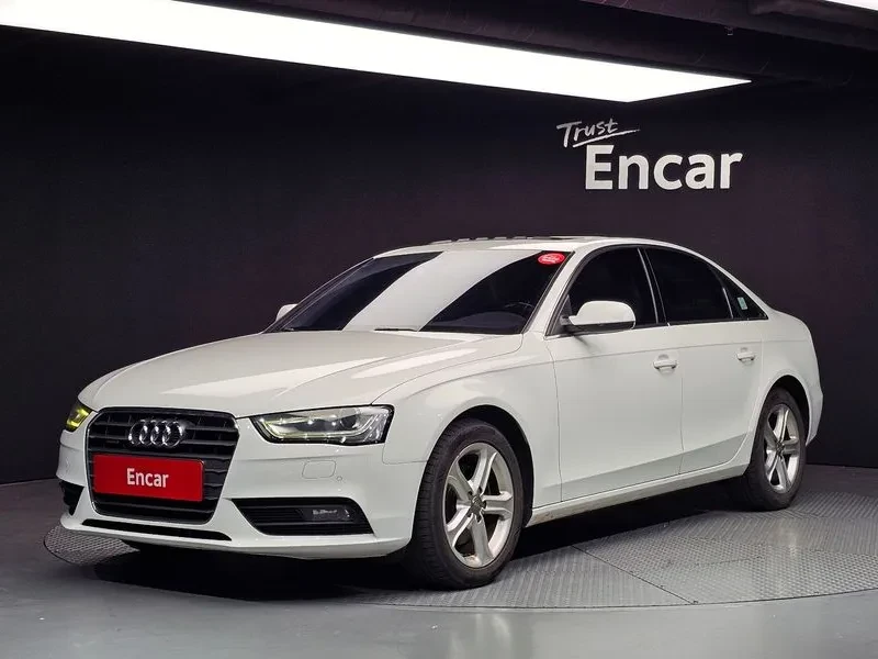 Audi A4 2.0 TDI, снимка 2 - Автомобили и джипове - 55009823