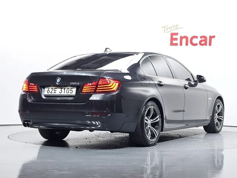 BMW 528 i, снимка 2 - Автомобили и джипове - 55803163
