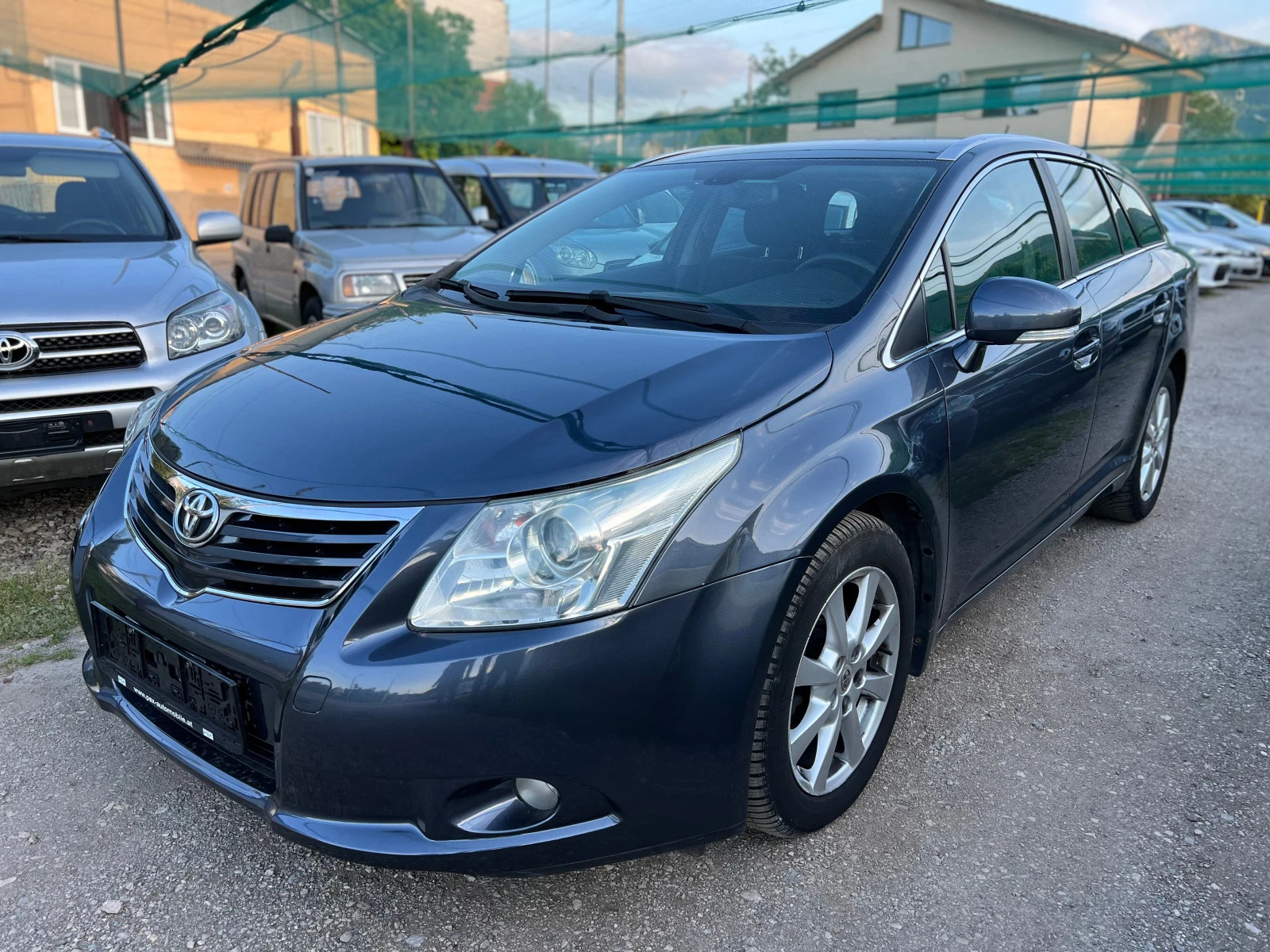 Toyota Avensis 2.2d 150hp NAVI - изображение 2