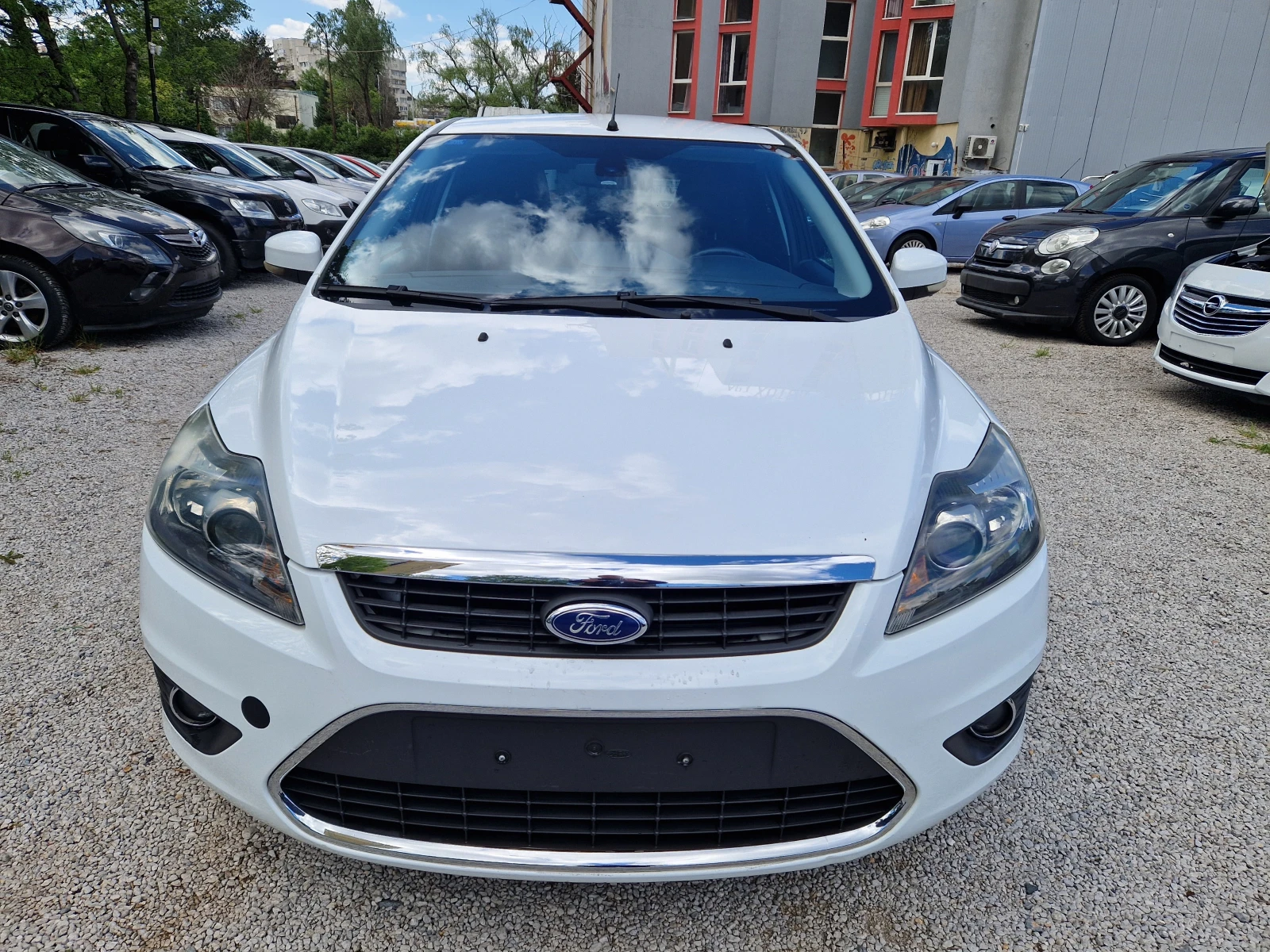 Ford Focus 1.6 газов инжекцион - изображение 2