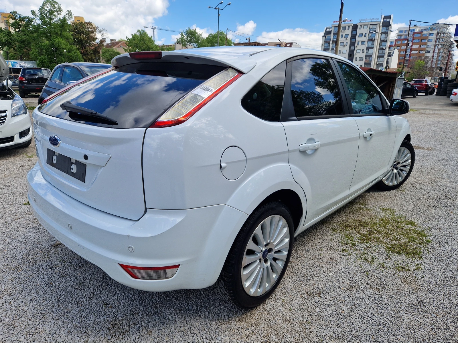 Ford Focus 1.6 газов инжекцион - изображение 5