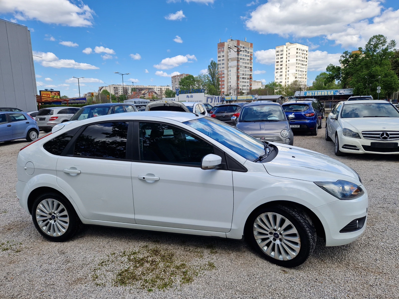 Ford Focus 1.6 газов инжекцион - изображение 4