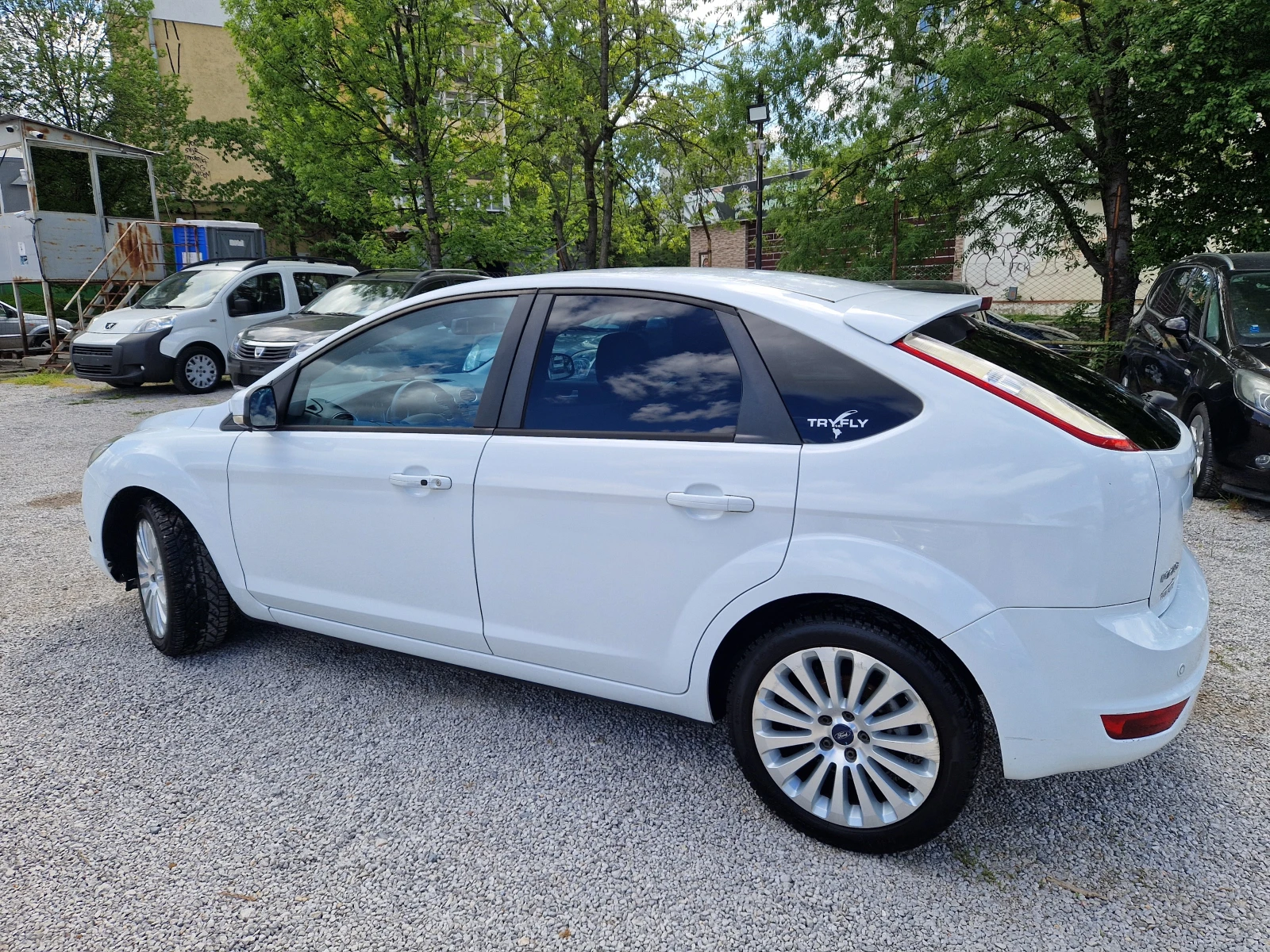 Ford Focus 1.6 газов инжекцион - изображение 8