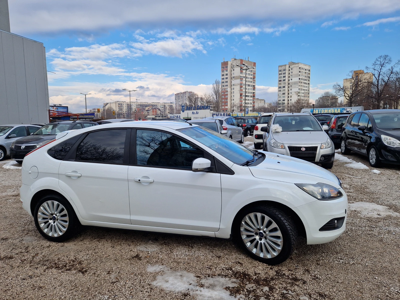 Ford Focus 1.6 газов инжекцион - изображение 4